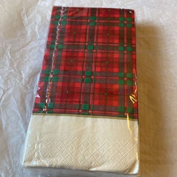 Hallmark Christmas Hand Soaps. Santa & sleigh. ⛄️. Matching plaid paper towels - Picture 8 of 11